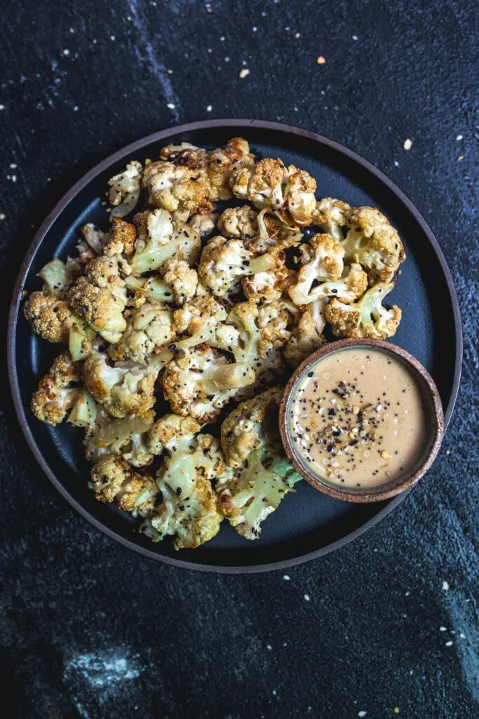Everything Tahini Roasted Cauliflower (paleo, Whole30) via Food by Mars