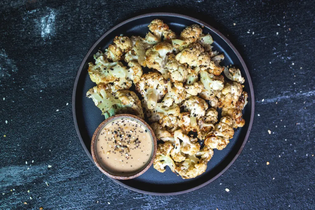 Everything Tahini Roasted Cauliflower (paleo, Whole30) via Food by Mars