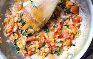 Simple Rustic Pomodoro Sauce (V + GF)