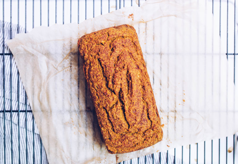 Paleo Pumpkin Banana Bread (refined sugar-free, gluten-free, grain-free) via Food by Mars