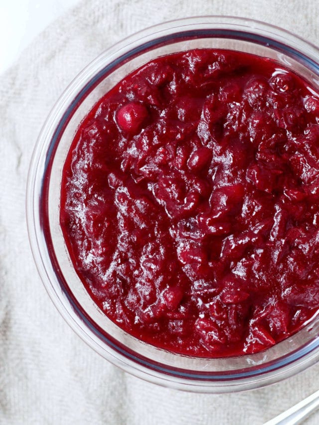 Healthy Homemade Cranberry Sauce via Food by Mars (Refined Sugar-Free)