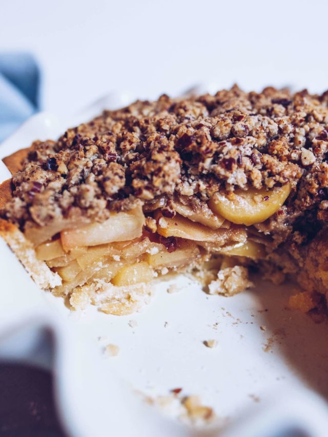 Maple Pecan Crumb Apple Pie Story