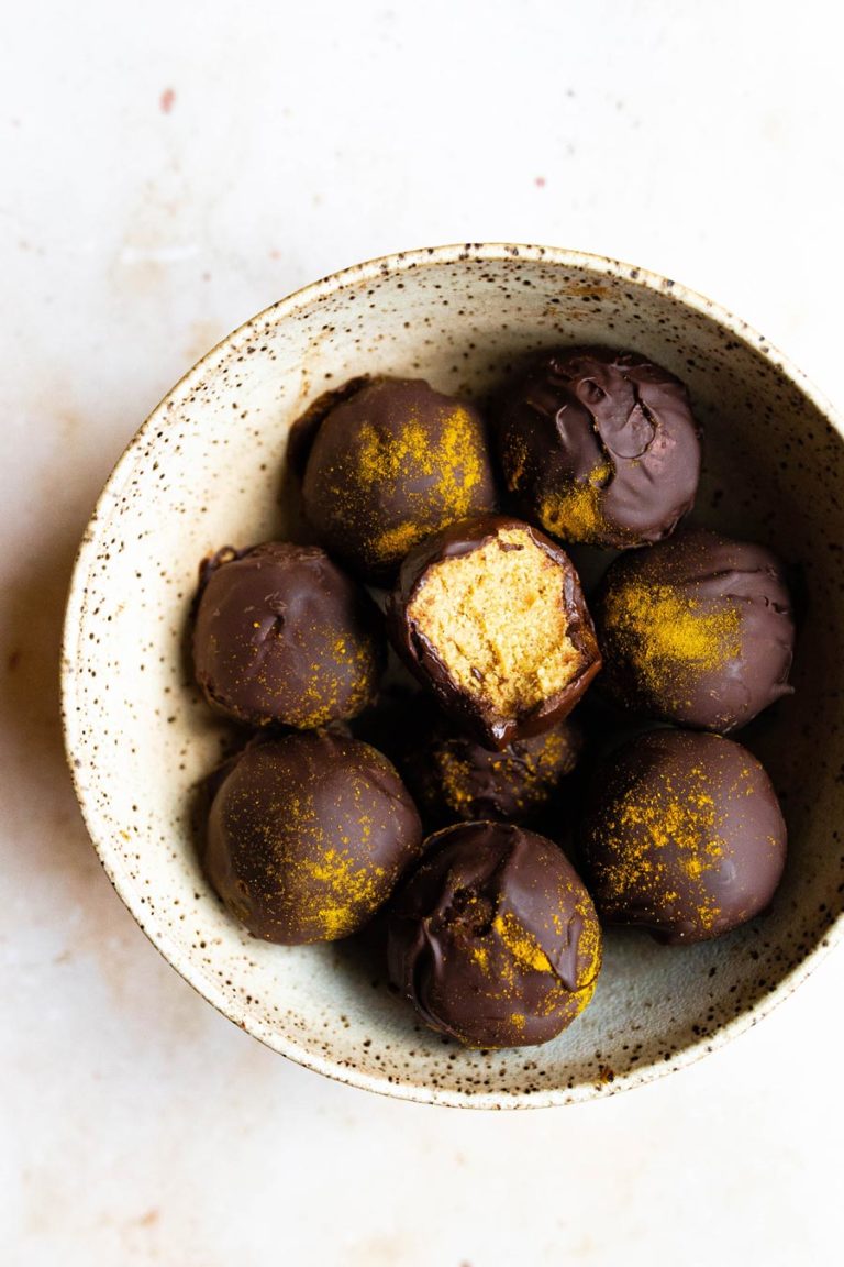 Raw Pumpkin Banana Truffles via Food by Mars (Paleo, Vegan, AIP-friendly)
