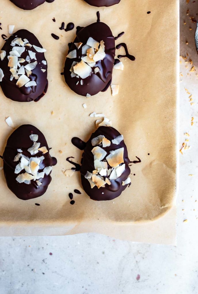 how to make chocolate easter eggs with toasted coconut butter