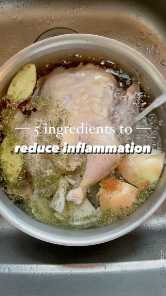 Add these 5 foods to your diet to reduce inflammation with ease! 
⠀⠀⠀⠀⠀⠀⠀⠀⠀
If you've been around a while, these ingredients won't be new to you. I use them all the time in as many recipes as I can. Not only do they help boost the taste of recipes, but they also provide anti-inflammatory effects to help heal from the inside out! 
⠀⠀⠀⠀⠀⠀⠀⠀⠀
- Turmeric
- Bone Broth 
- Ginger 
- Coconut Oil
- Lemon Juice 
⠀⠀⠀⠀⠀⠀⠀⠀⠀
Not sure how to incorporate these items into your meals? 
⠀⠀⠀⠀⠀⠀⠀⠀⠀
👉 follow @foodbymars for more gut healthy tips and recipes and my link in bio has free recipes and resources.

sources:
Turmeric:
PMID: 26007179
PMID: 26007179

Coconut oil:
PMID: 20645831

Lemon:
PMID: 16435583

Ginger:
PMID: 16117603

Bone Broth:
PMID: 34833355

*As always for dosing or questions on consuming these foods for your conditions, consult with your health practitioner.

#healthyeatinghabits #mealprep #easymealprep #easymealprepideas #mindfuleating #paleomealprep #mealplan #tiumealprep #kaylasarmy #nutritionist #holistichealing #foodismedicine #wellandgoodeats #nutrition #superfoods #eattherainbow #makesmewhole #fitness #healthyfood #cleaneating #health #healthylifestyle #mealpreptips