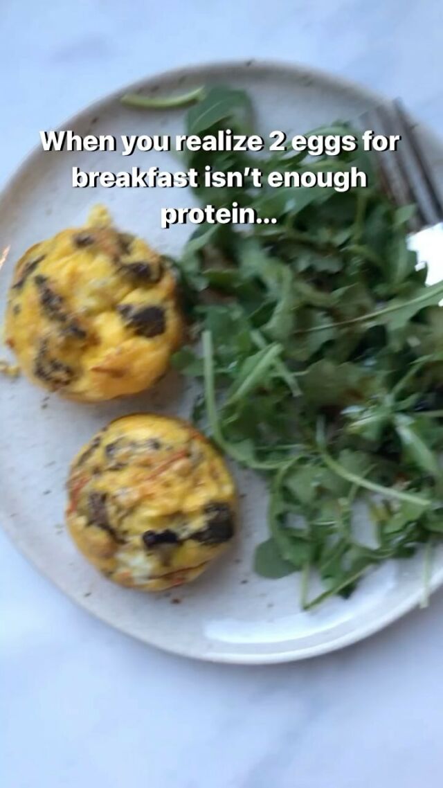 Need high protein breakfast ideas? 👇

You probably need more than you realize… I like to aim for 30g which looks more like…

1️⃣2-3 eggs + sausage (recipe for homemade Pattie’s on my blog or @twrgrassfedbeef @grassrootscoop @applegate brands work!)

2️⃣Don’t eat eggs at all? Skip them and just do the meat… I love a good meat and veggie hash (egg roll skillet on my blog)

3️⃣ Literally use leftovers of your lunch or dinner, folks! Breakfast doesn’t need to look that different - we made that up in our modern culture 🫠 how’s that been working out? 😂🤪

4️⃣ Low sugar smoothie with a complete protein powder like @equipfoods (use FOODBYMARS code for discount) and grab a smoothie recipe off my blog.

Was this helpful? Save it for later and have a faaaantastic morning ☀️💃🏻

#breakfastideas #highprotein #proteinfordays #paleo #aipdiet #hashimotos #startsavory