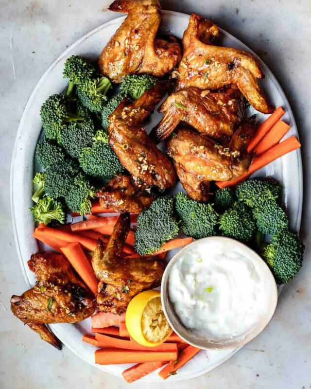 No one:
Me: Baked Sunday Chicken Wings are BAAAACK in this house 😂🔥

🔎Search for the recipe on foodbymars.com if you’re joining me 🤭

#paleorecipes #sundayfunday #footballsunday #fallvibes #healthyrecipes