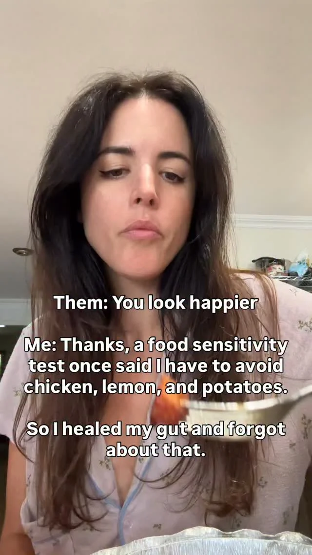 DM me “FREEDOM” so I can teach you how to overcome food sensitivities, drop inflammation, and heal your gut without a food sensitivity test or stressfully rigid diet.

My masterclass on Tuesday the 14th will help you leave with a symptom audit and map forward for healing!

Bc food sensitivities are a thing you can heal and I can’t even hear one more person fearful from a food sensitivity test again. Let’s stop the madness!

#hashimotos #ibs #autoimmunedisease #aipdiet #foodsensitivities